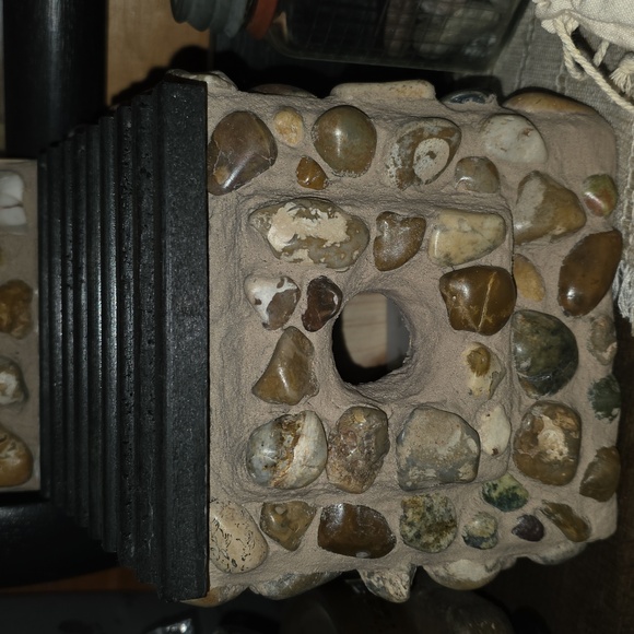 Handnade Tumbled Rick Rustic  Birdhouse with Black Roof - Picture 3 of 11